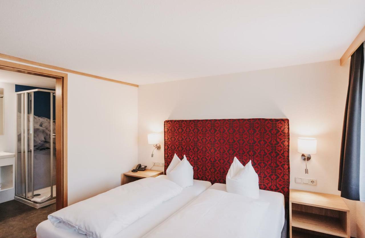 Hotel Adler Warth  Ngoại thất bức ảnh