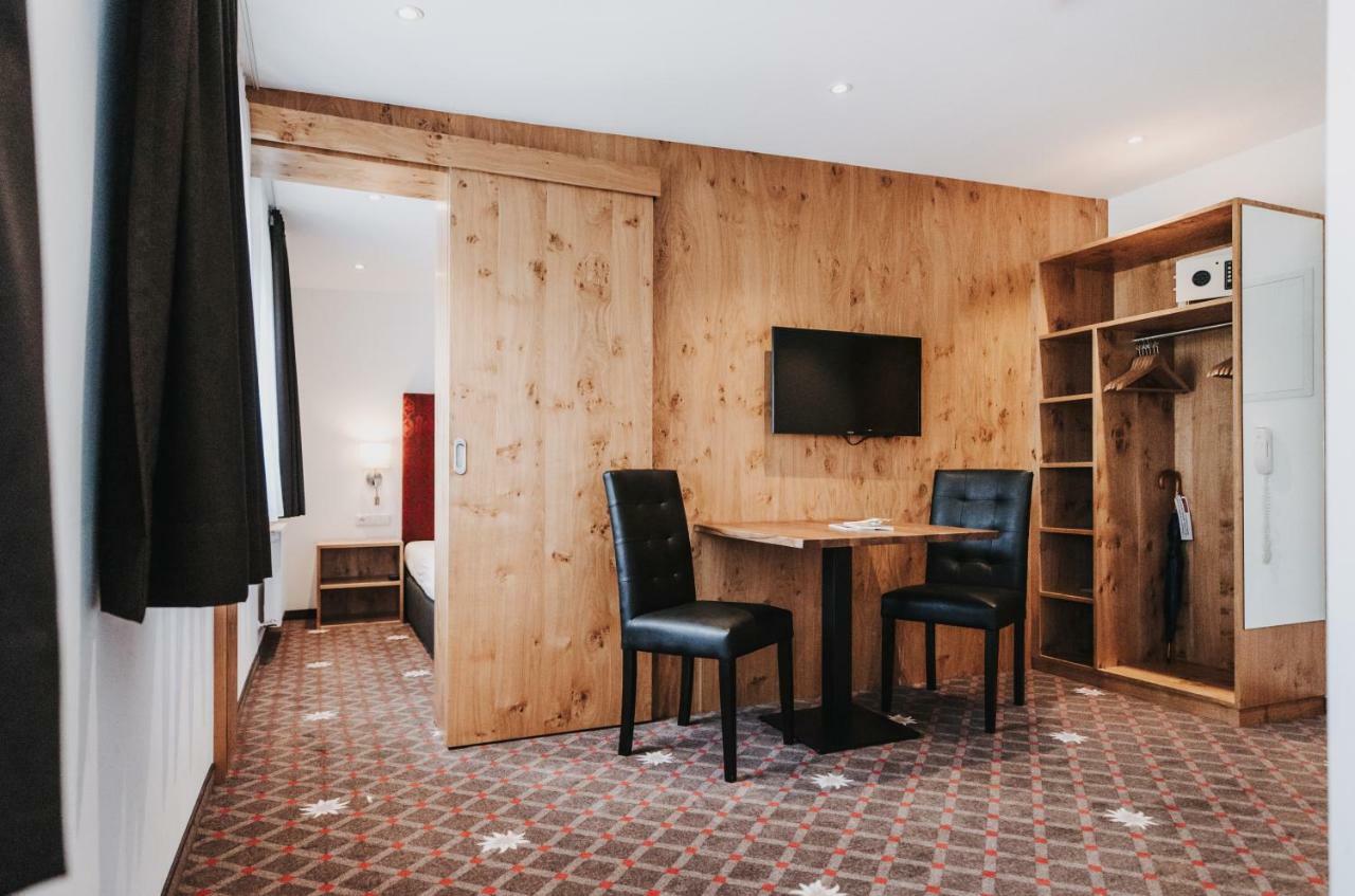 Hotel Adler Warth  Ngoại thất bức ảnh